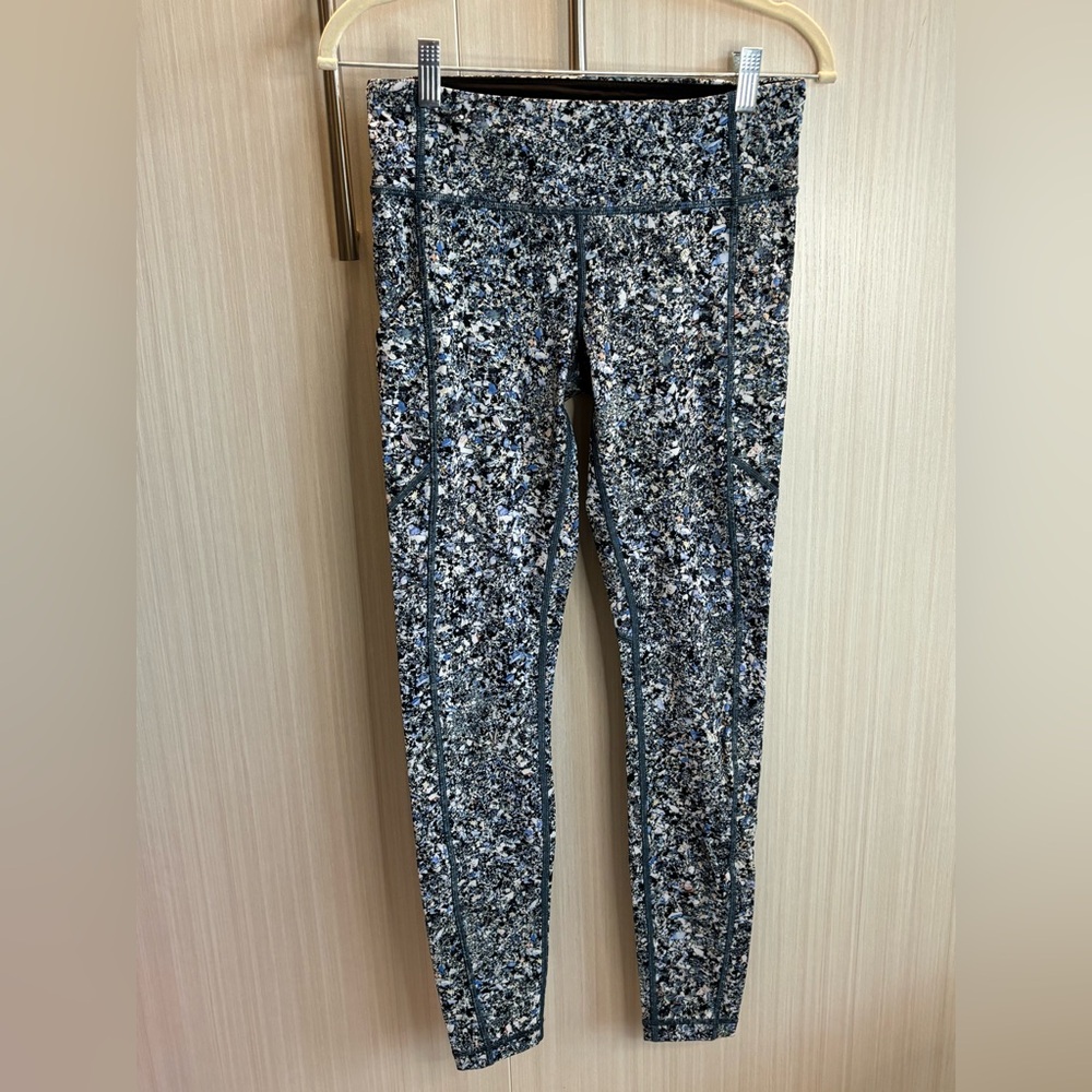 Lululemon Speed Tights V (SeaWheeze)‎ Very Rare Blue & White Waist 28"